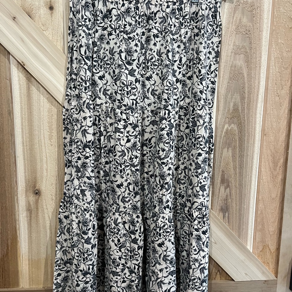 Japna Black and White Floral Maxi Skirt